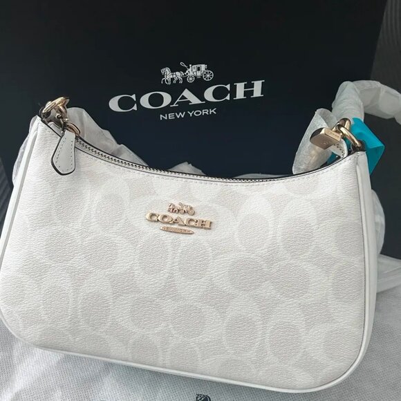 Coach Shoes - NWT coach Teri Shoulder Bag In Signature Canvas CA548